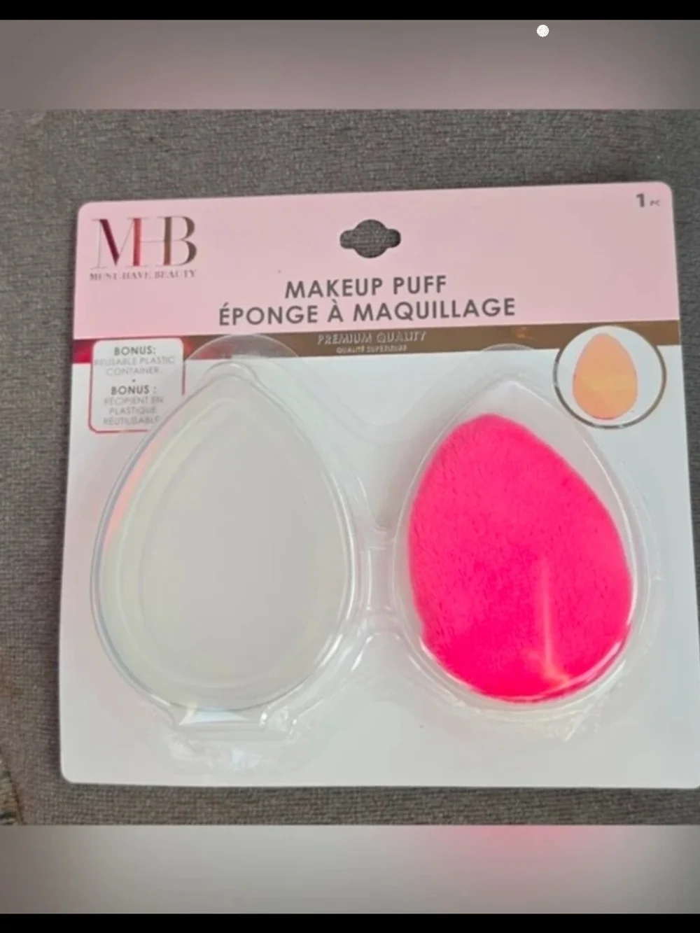 Must Have Beauty 2-in-1 Makeup Puff/Sponge With Plastic Container BNIB